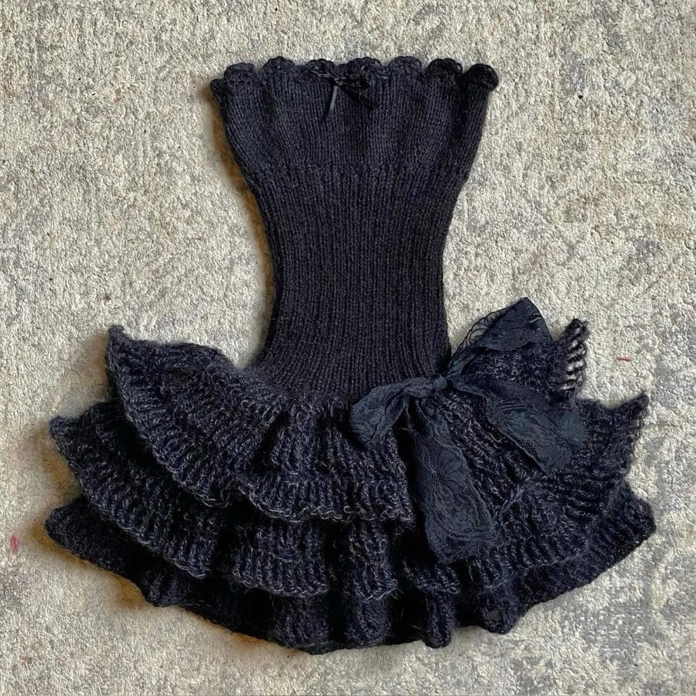 Elegant Black Strapless Dress